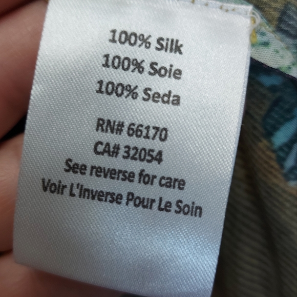 Hemant & Nandita floral ruffle ailk blouse - Picture 4 of 5